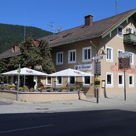 Landgasthof Kirchmayer Farchant Bagian luar foto