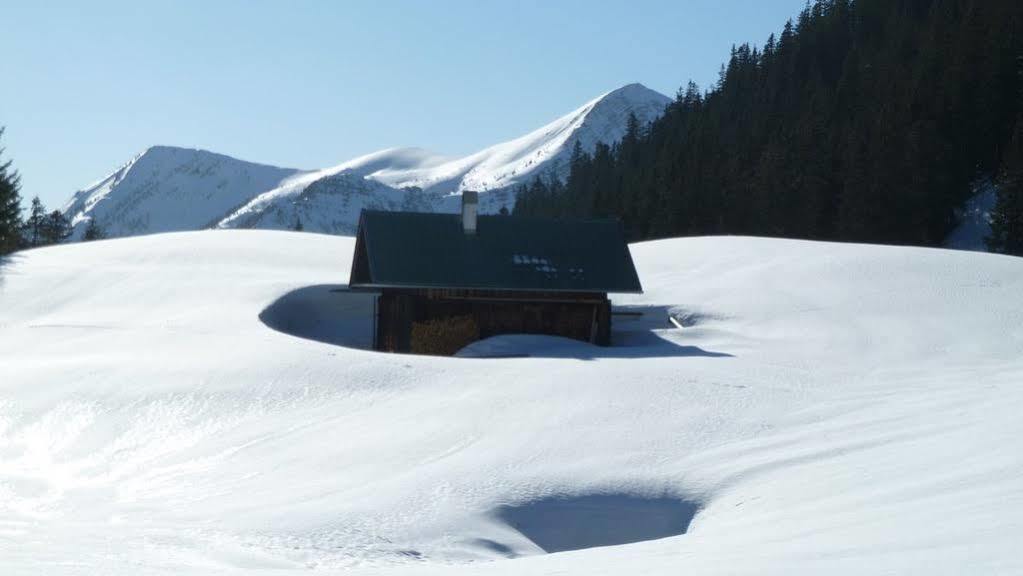 Landgasthof Kirchmayer Farchant Bagian luar foto