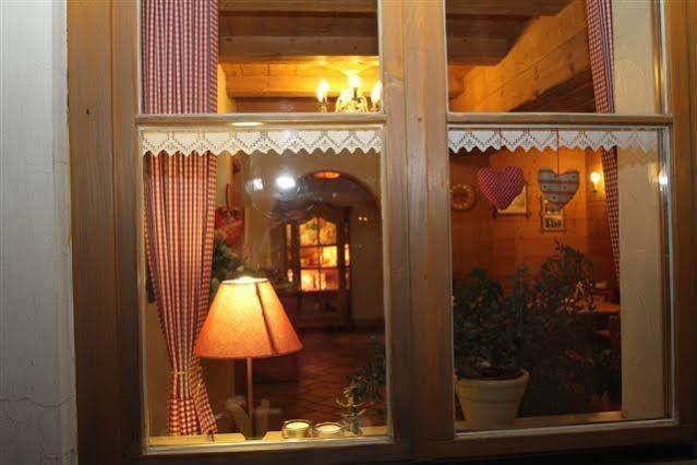 Landgasthof Kirchmayer Farchant Bagian luar foto