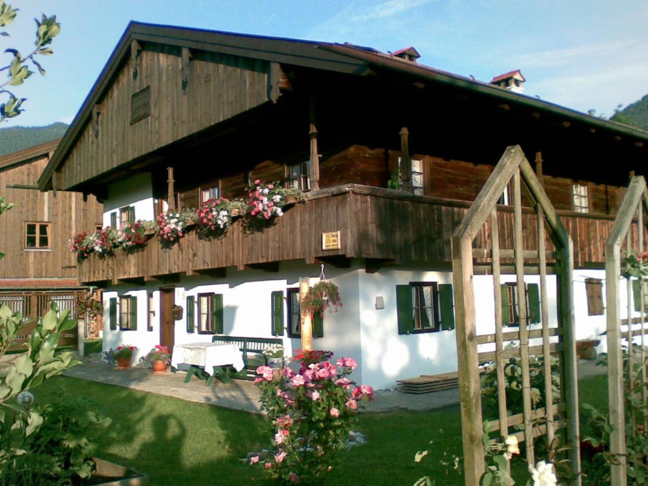 Landgasthof Kirchmayer Farchant Bagian luar foto